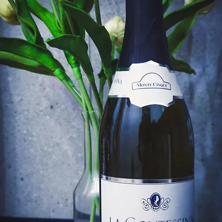 Emeraldapartament Τίρανα